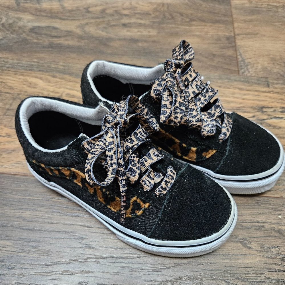 Leopard Vans